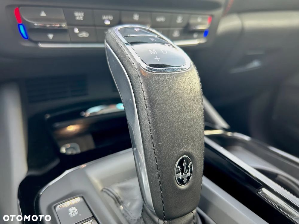 Maserati Levante Q4 GranSport - 22