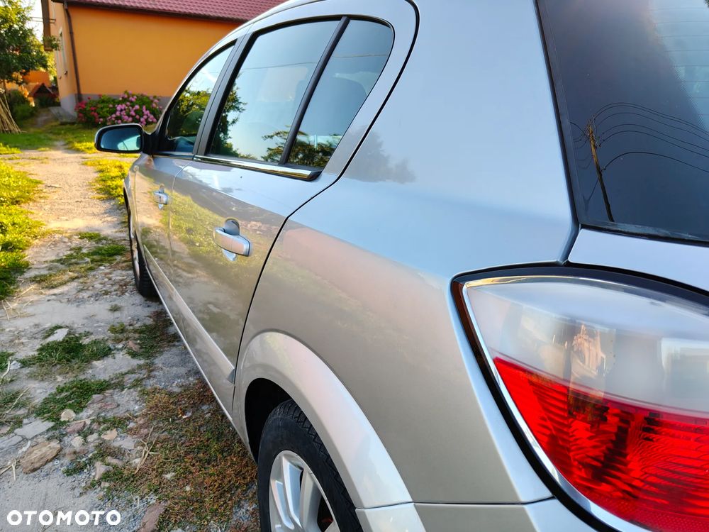 Opel Astra 1.6 Elegance - 11