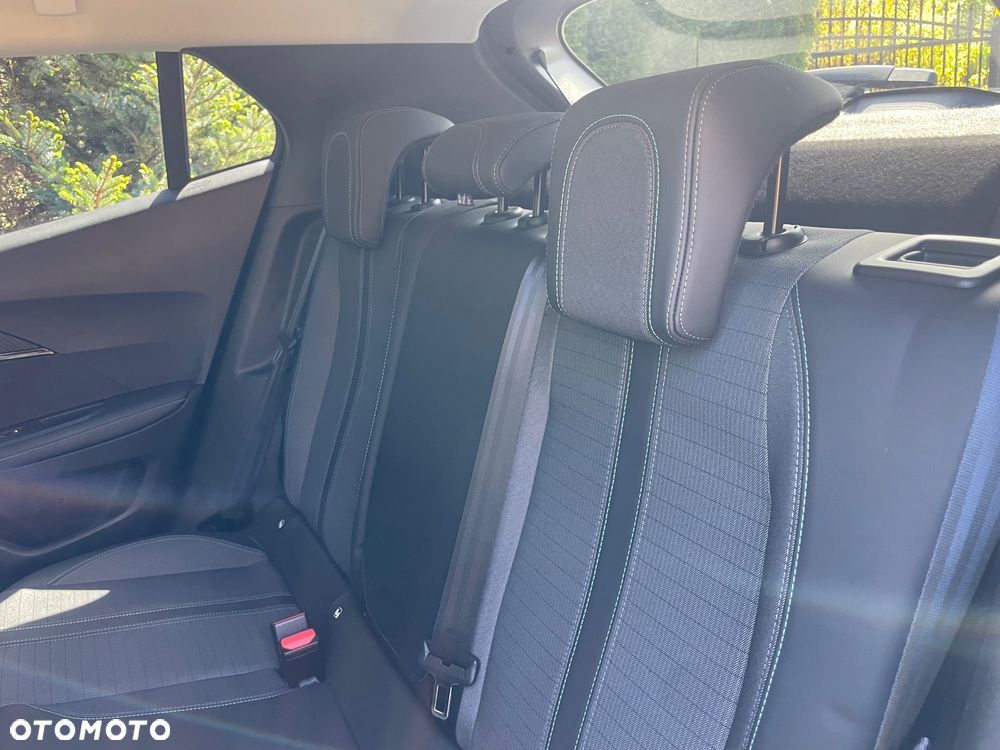Peugeot 2008 BlueHDi 130 Allure S&S EAT8 - 23