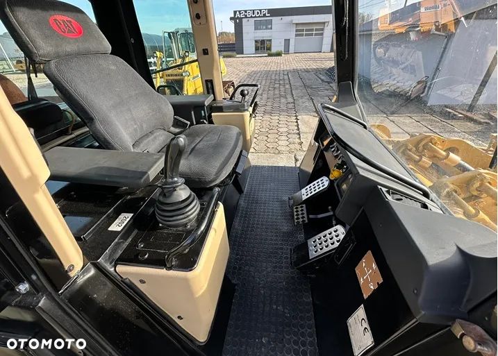 Caterpillar 973C - 33