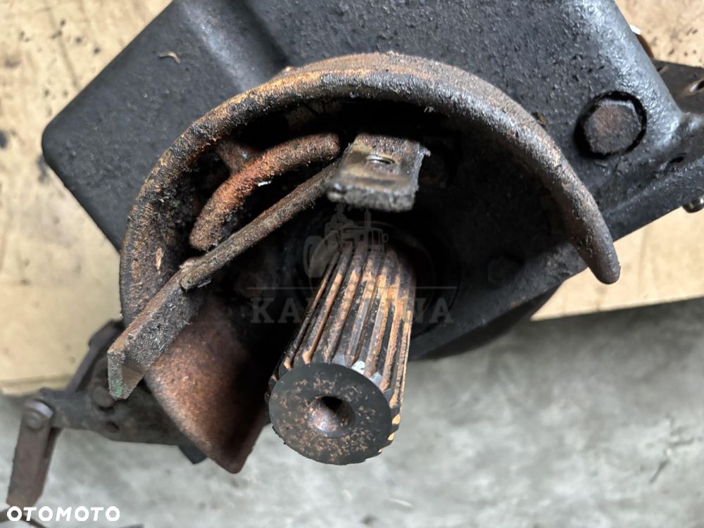 John Deere 6930 7210 7600 7800 Przystawka Przedniego Napędu RE69641 R134578