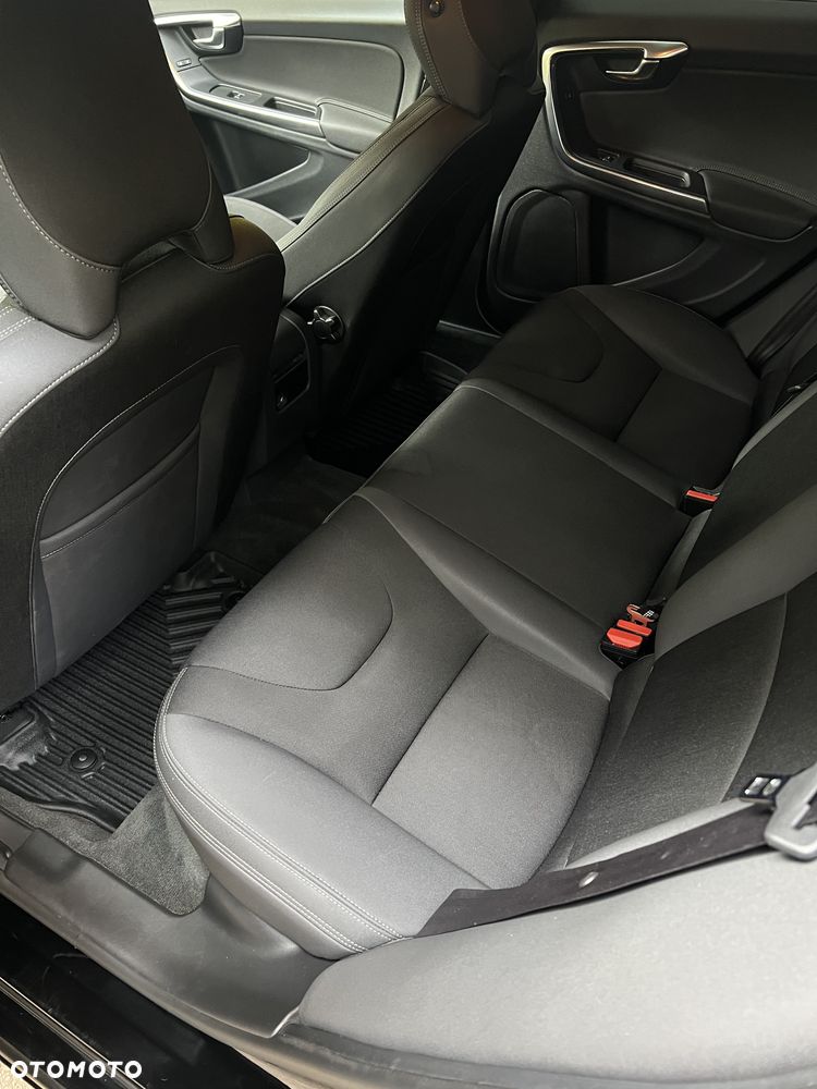 Volvo V60 - 15