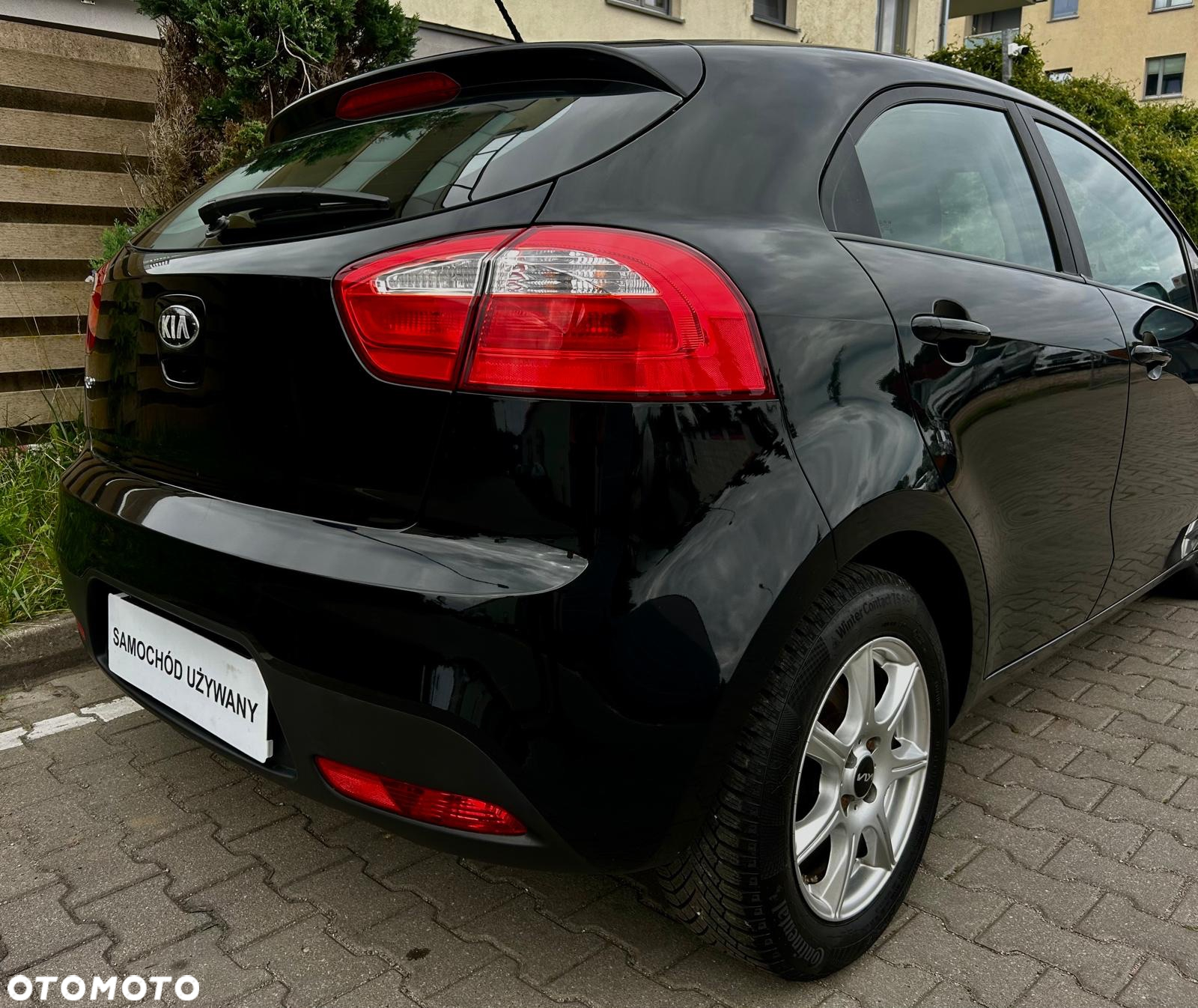 Kia Rio - 4
