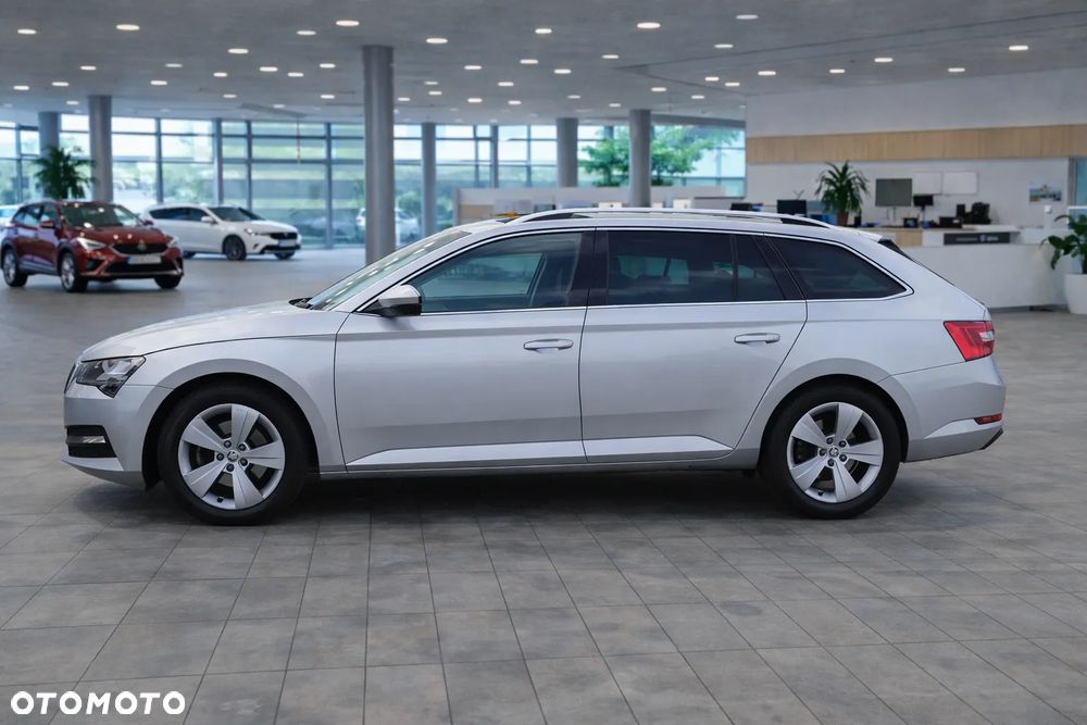 Skoda Superb 2.0 TDI DSG Ambition - 6