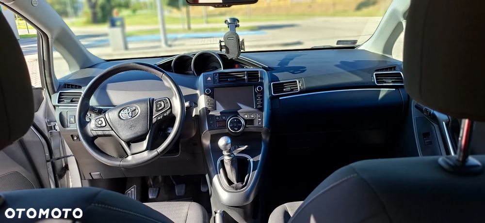 Toyota Verso - 10