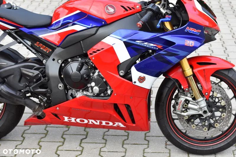 Honda CBR - 9