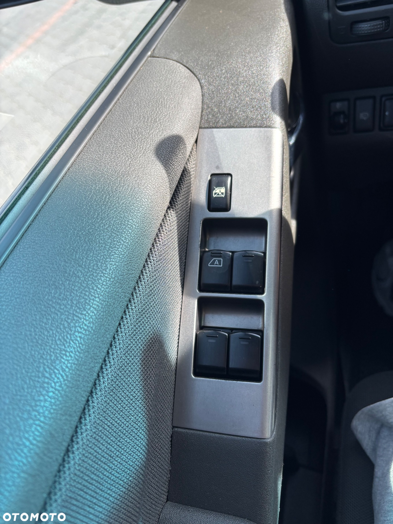 Nissan Pathfinder 2.5 DCi Elegance / LE - 8