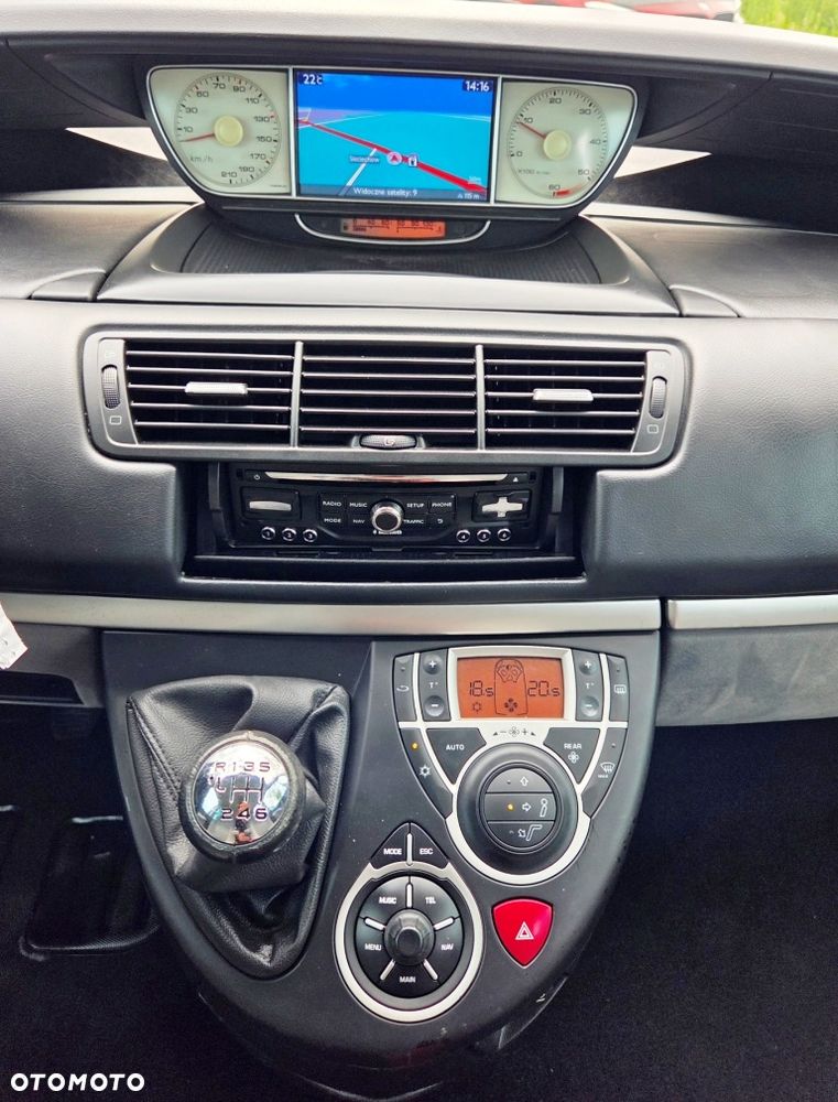 Peugeot 807 HDi 135 Premium - 39