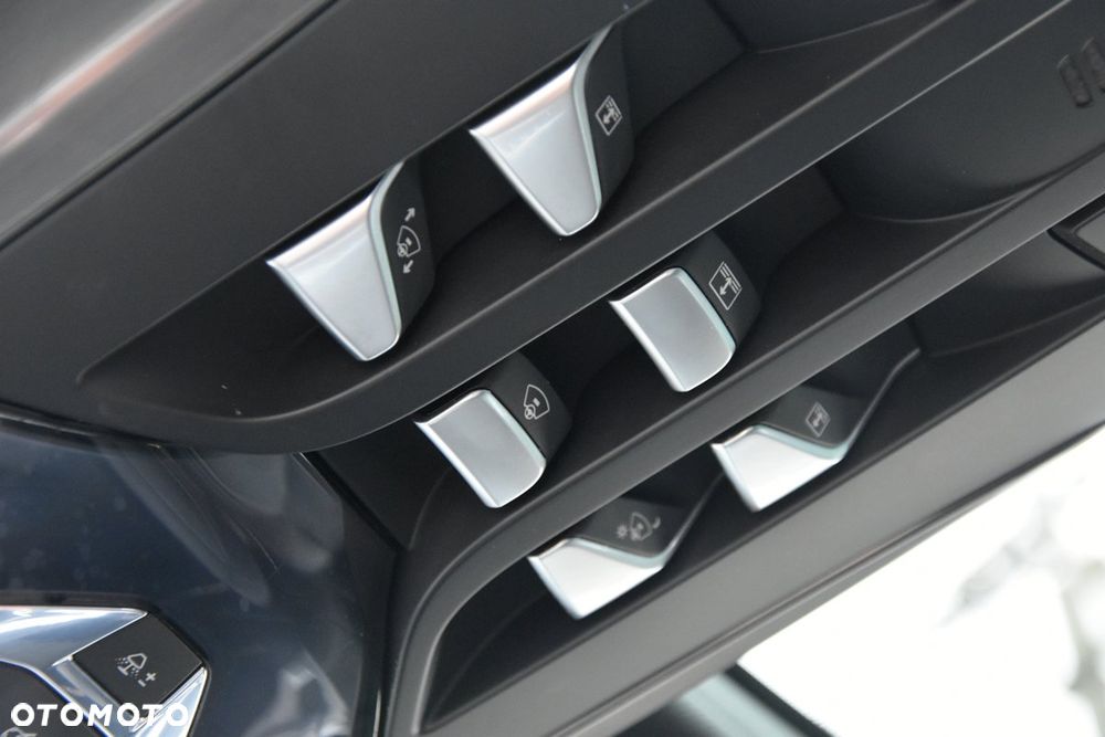 Citroën DS5 HDi 165 SoChic - 39