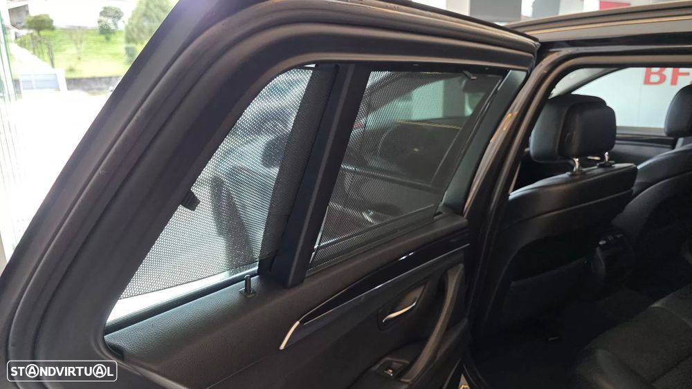 BMW 520 d Pack M - 48