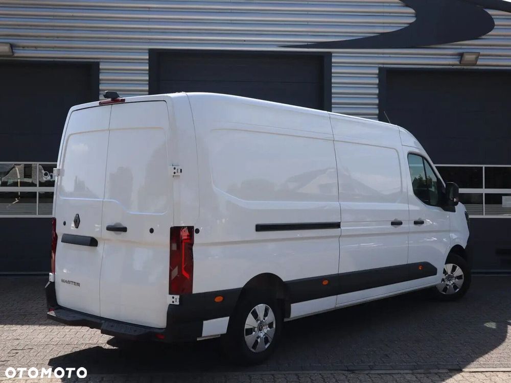 Renault Master 2.0 150KM Furgon L3H2 Automat AT9 - 7