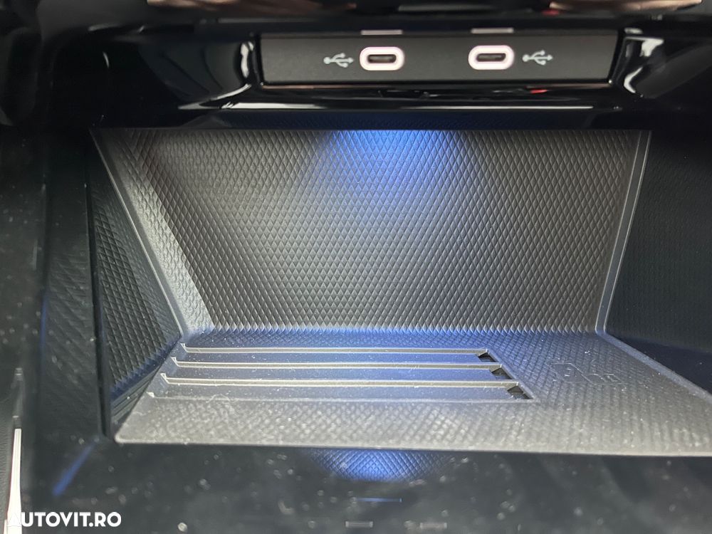 Volkswagen Golf 1.5 eTSI DSG MHEV Style - 22