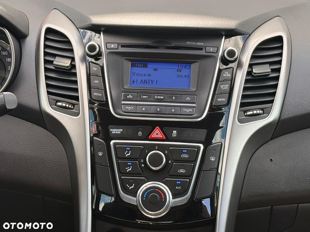 Hyundai i30 - 16