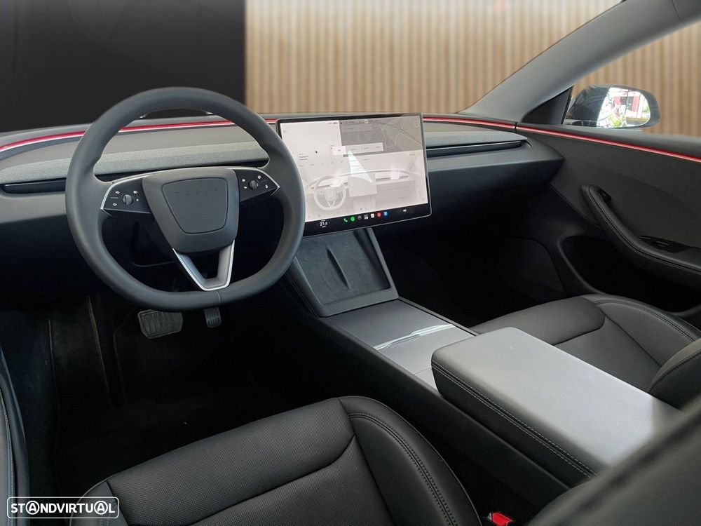 Tesla Model 3 Standard RWD - 4