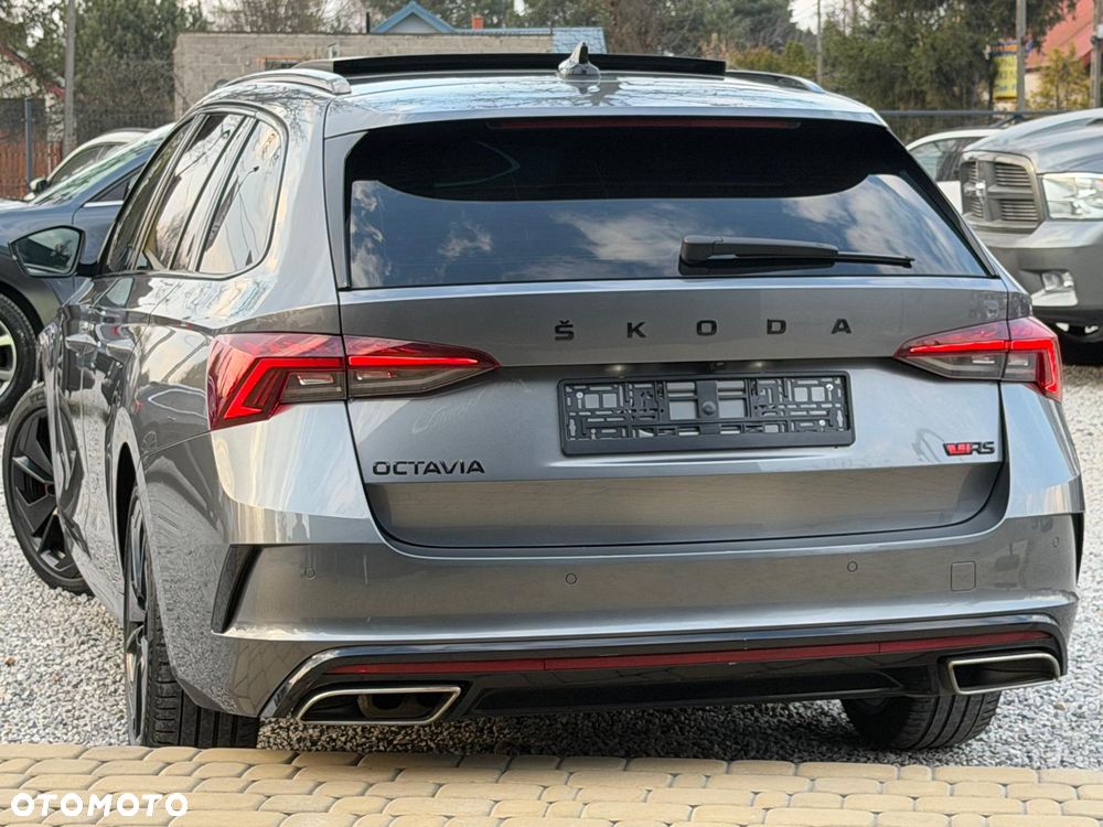 Skoda Octavia 2.0 TDI DSG RS - 25