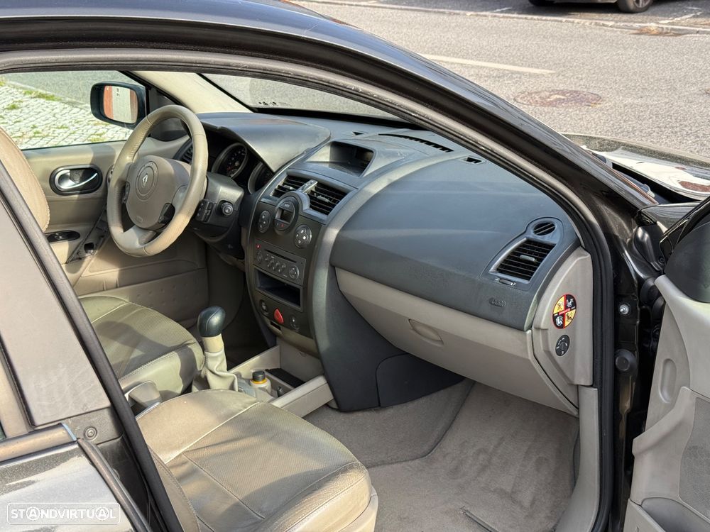 Renault Mégane 1.5 dCi Dynamique Luxe - 3