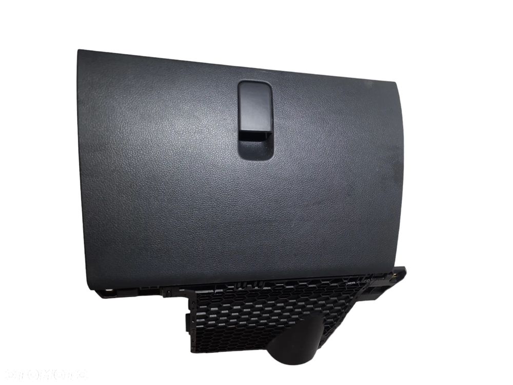 SKODA FABIA III SCHOWEK PASAŻERA EUROPA 6V1857097M