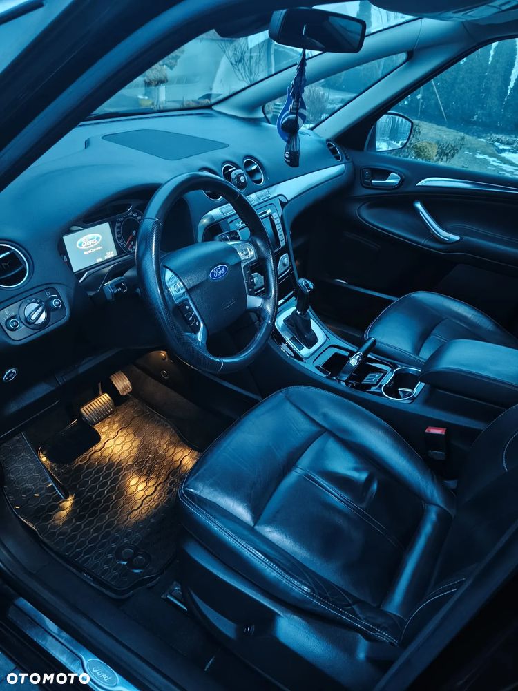 Ford S-Max 2.0 T Trend MPS6 - 13