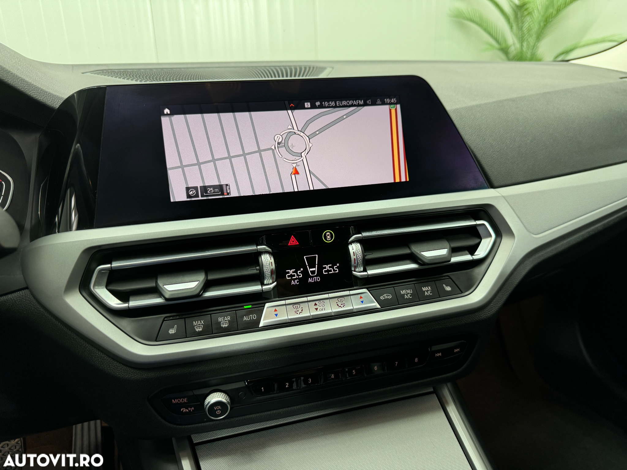 BMW Seria 3 320d xDrive AT Advantage - 25