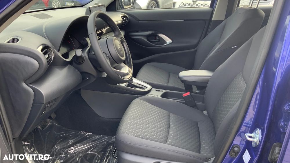 Toyota Yaris - 7