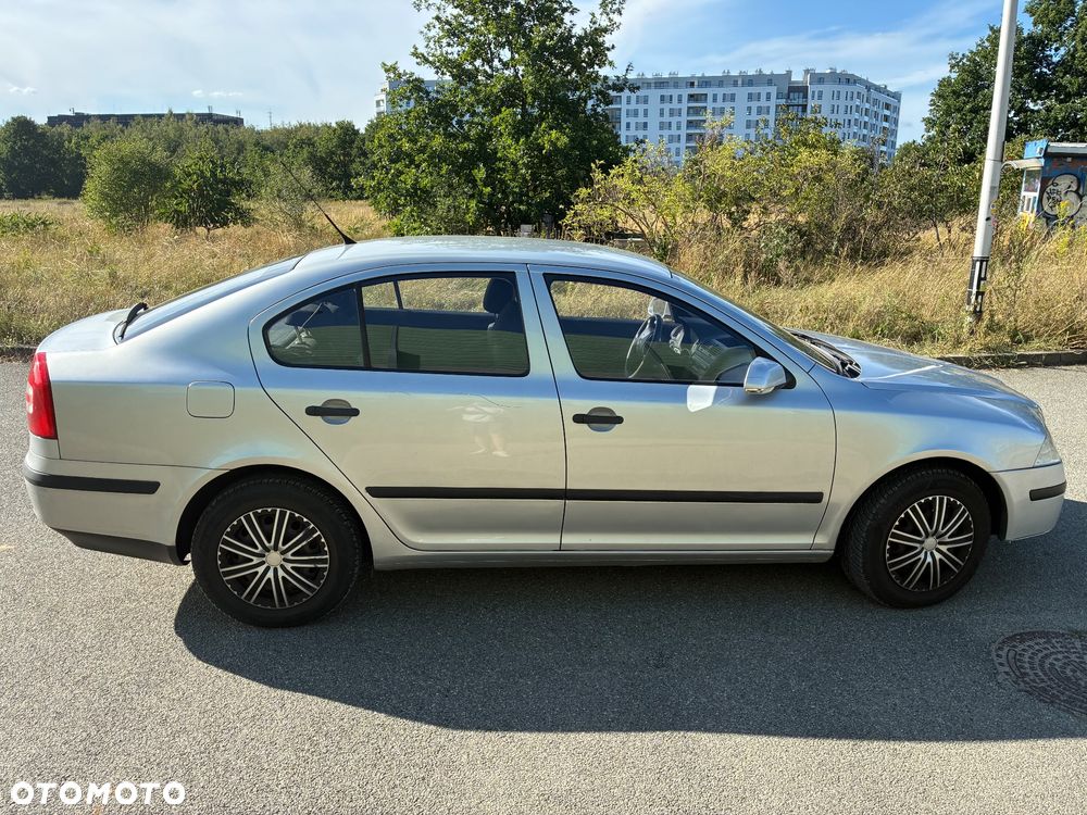 Skoda Octavia 1.4 Fun - 4