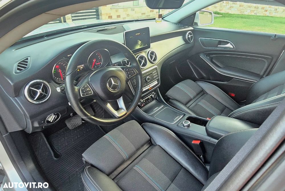 Mercedes-Benz CLA 220 d 7G-DCT AMG Line - 37