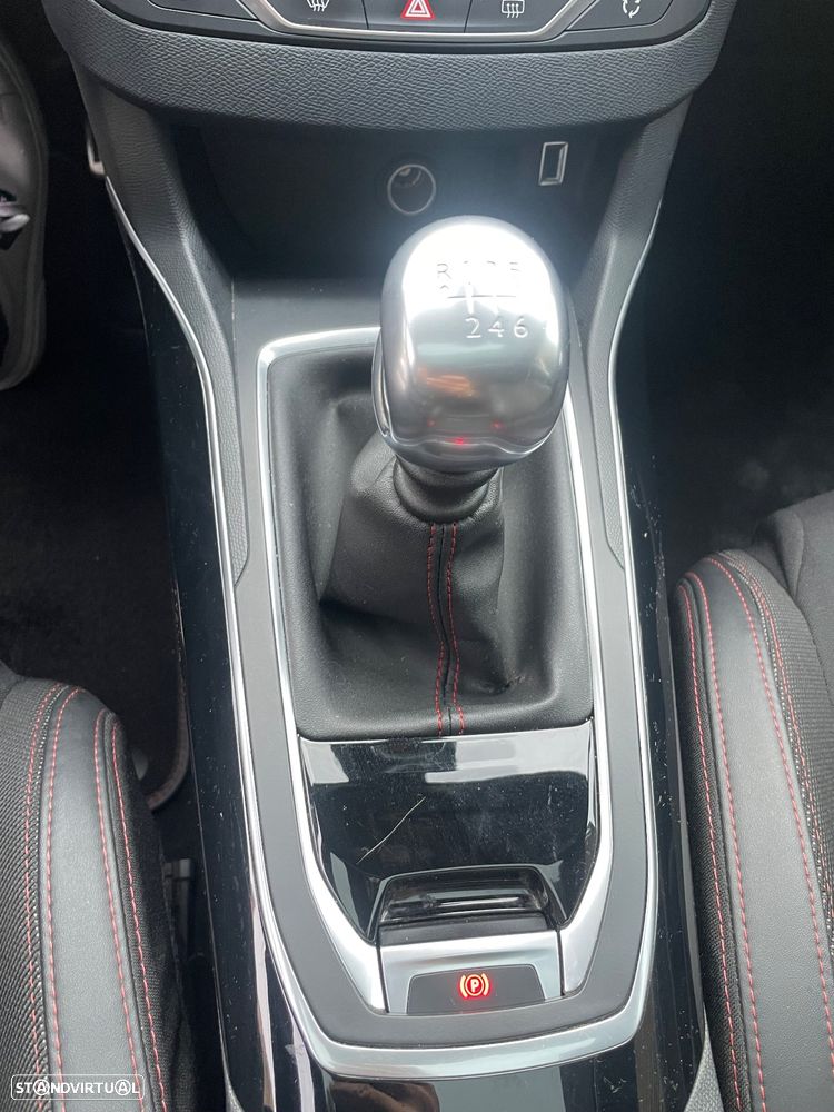 Peugeot 308 SW BlueHDi 130 Stop & Start GT Pack - 11