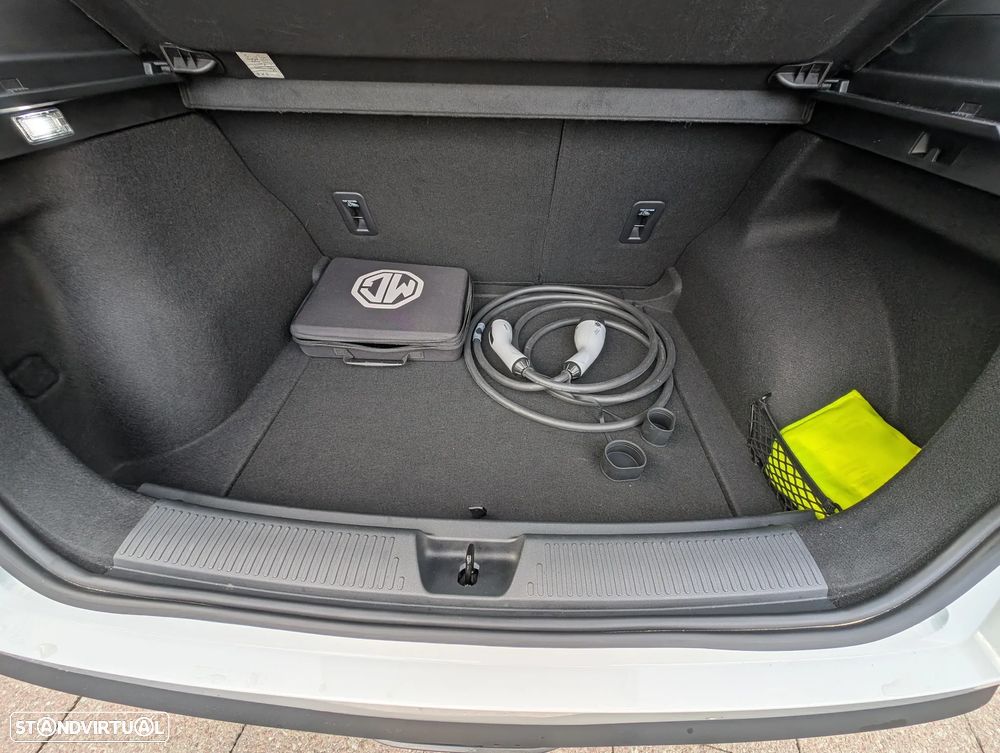 MG MG4 4 Standard - 13