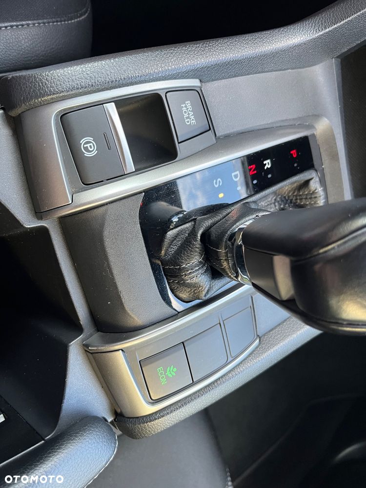 Honda Civic 1.5 i-VTEC Turbo CVT Sport Plus - 25