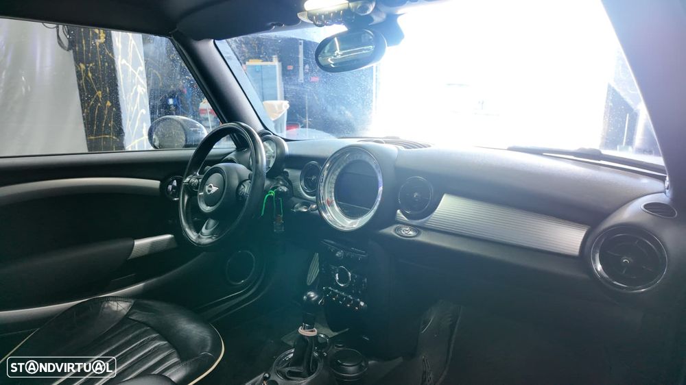 MINI Cabrio Cooper SD Auto - 11