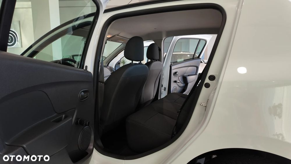 Dacia Sandero 1.2 16V 75 Ambiance - 27