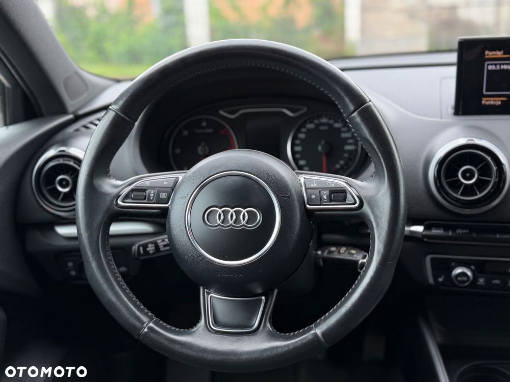 Audi A3 Sportback 2.0 TDI S line Sportpaket - 18