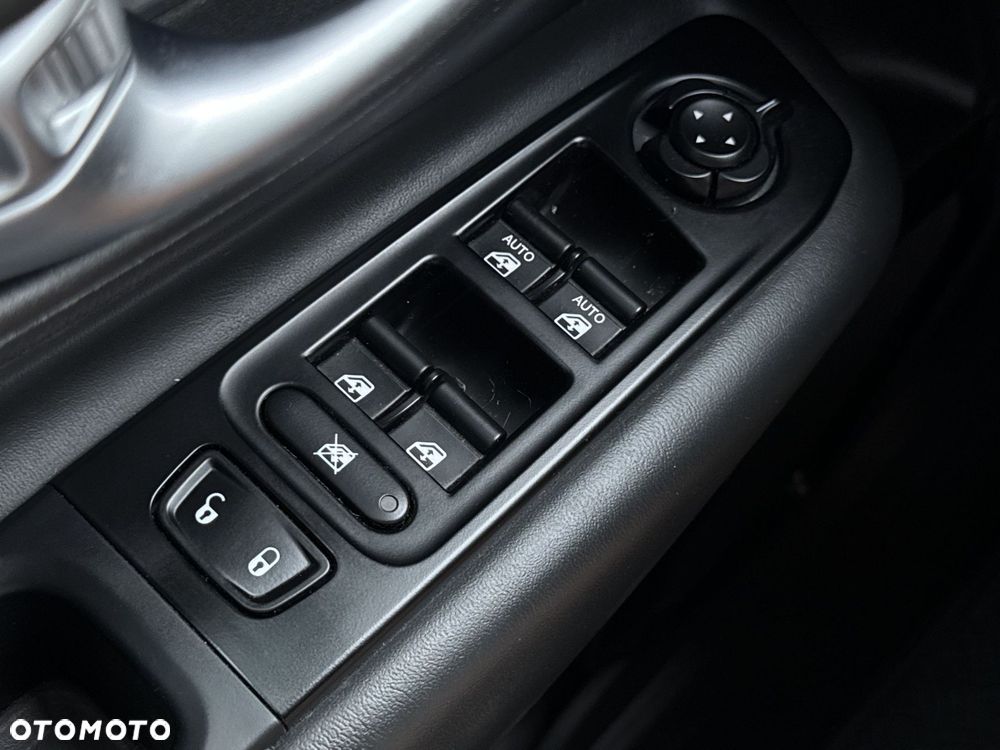 Jeep Renegade 1.0 GSE T3 Turbo Night Eagle II FWD S&S - 24