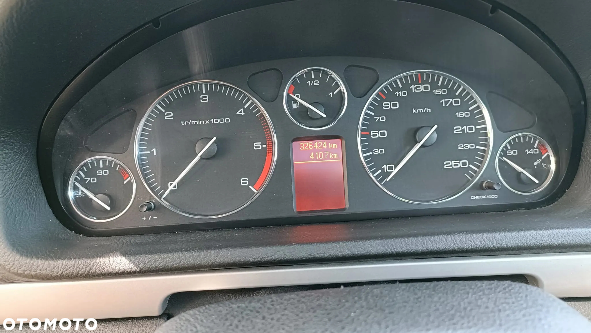 Peugeot 407 - 11