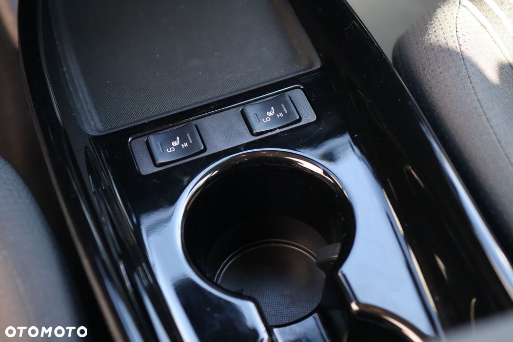 Toyota Prius Hybrid - 17