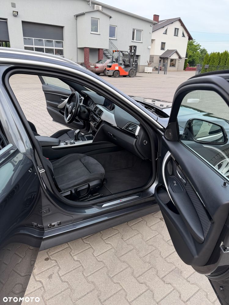 BMW Seria 3 320d M Sport - 16