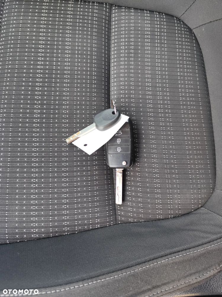 Kia Stonic 1.6 CRDi SCR L - 20