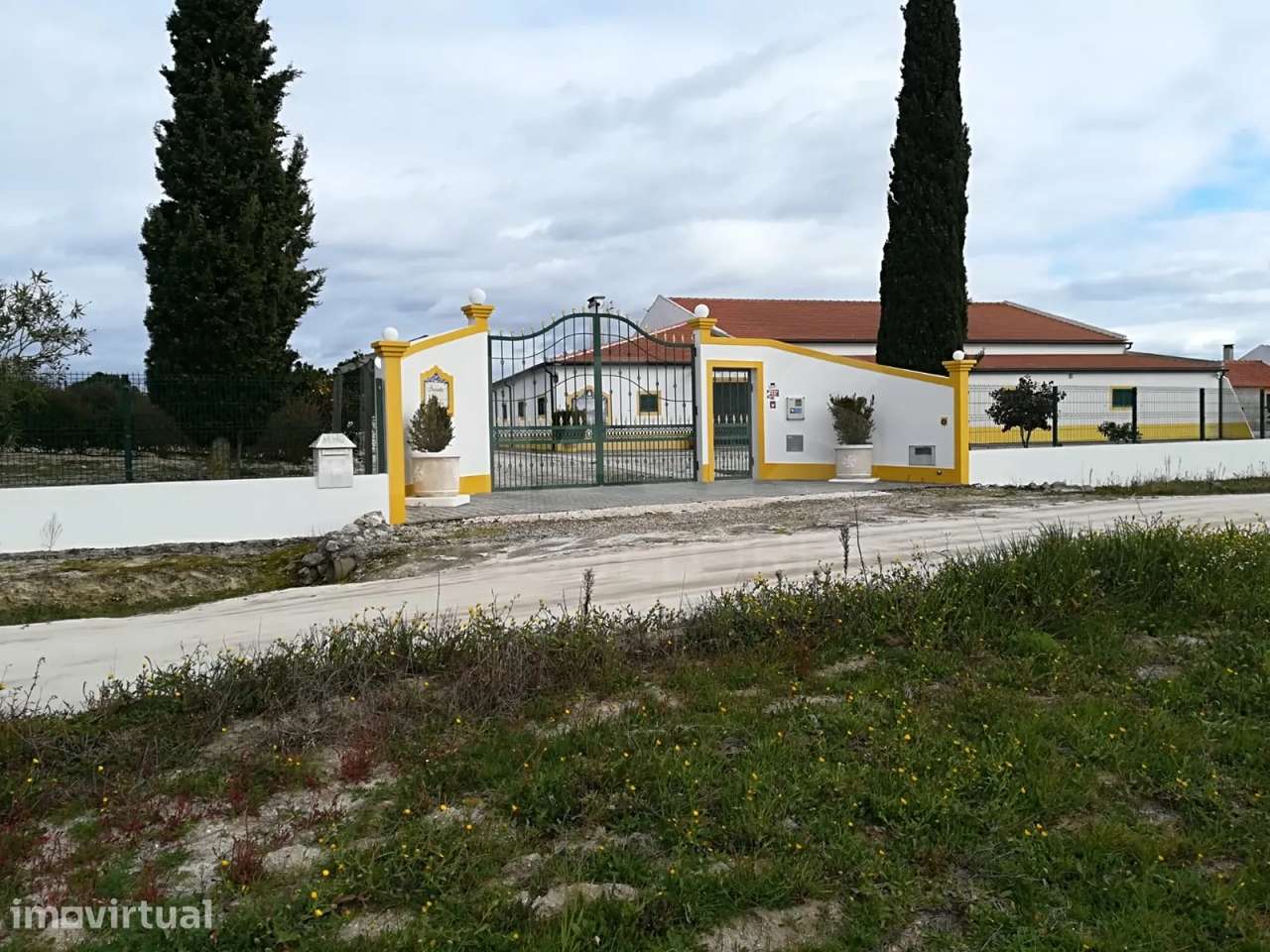 Propriedade com Piscina e Instalações Equestres – Um Refúgio Tranqu... - Grande imagem: 2/50