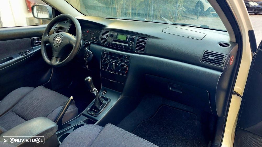 Toyota Corolla 2.0 D-4D - 11