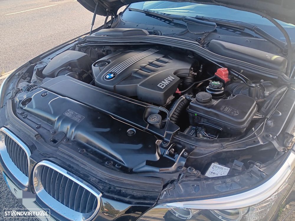 BMW 520 d Touring Executive - 38