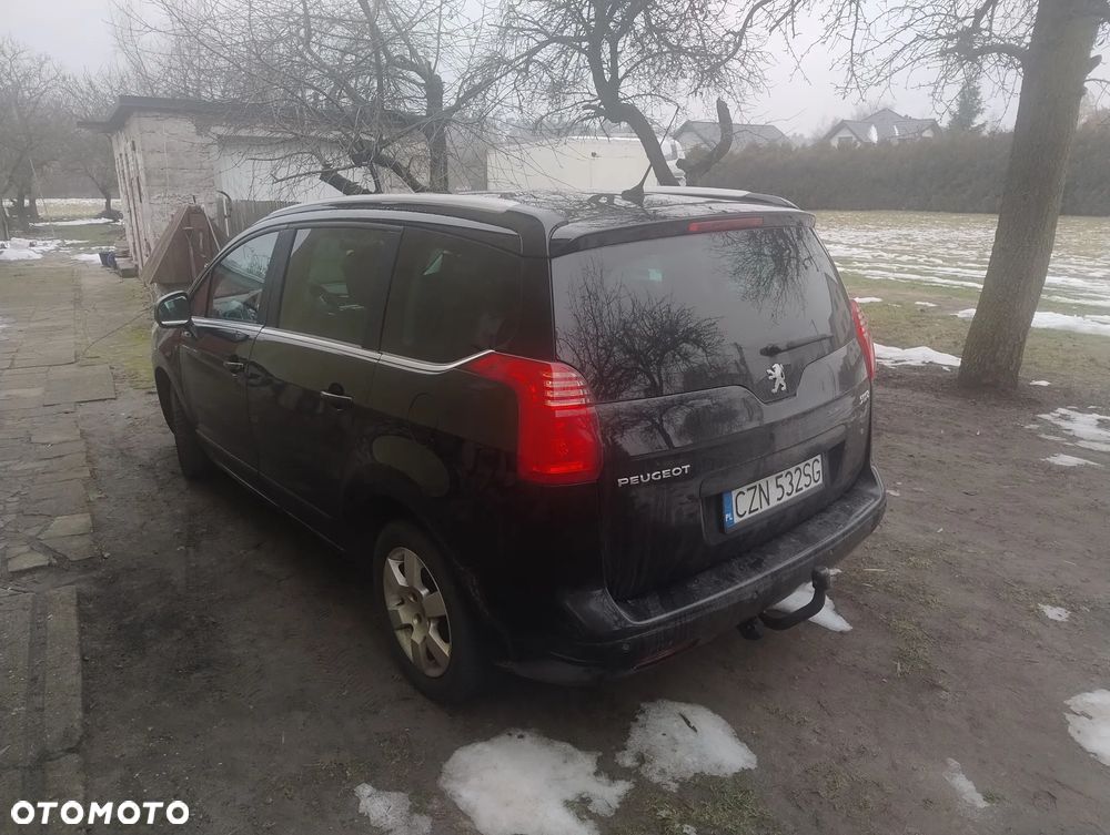 Peugeot 5008 HDI FAP 150 Family - 4