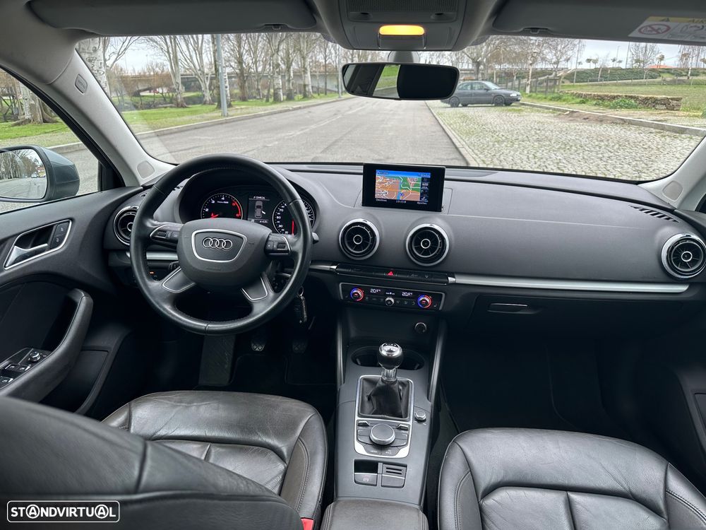 Audi A3 Sportback 1.6 TDI ultra Attraction - 12