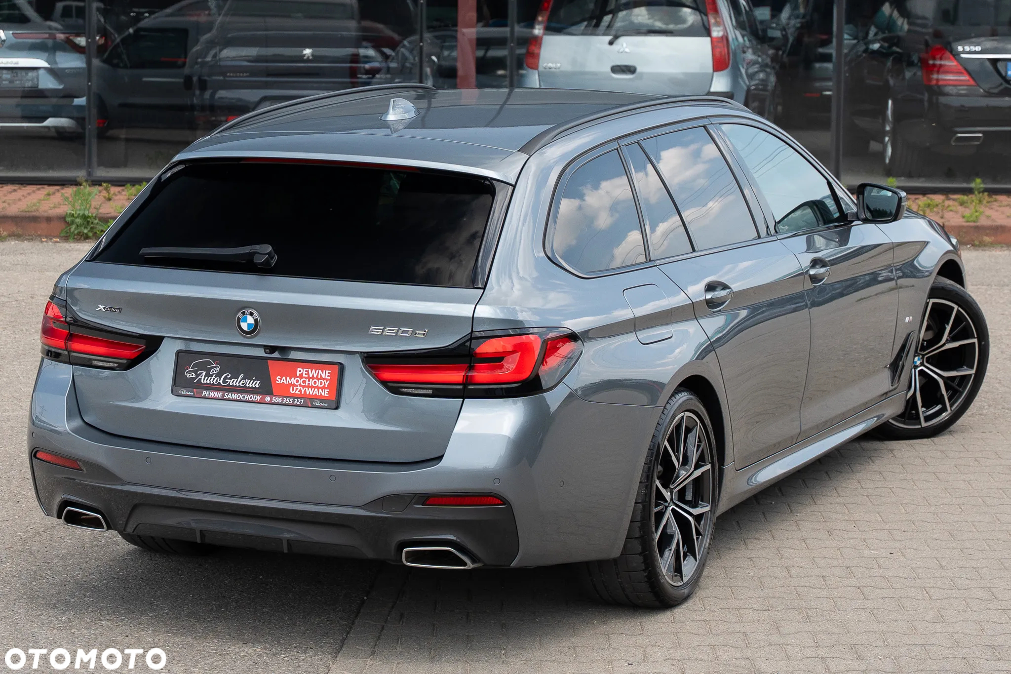 BMW Seria 5 520d xDrive Touring M Sport Edition - 8