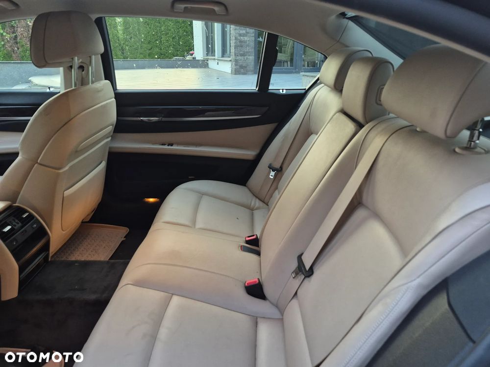 BMW Seria 7 730d L - 9