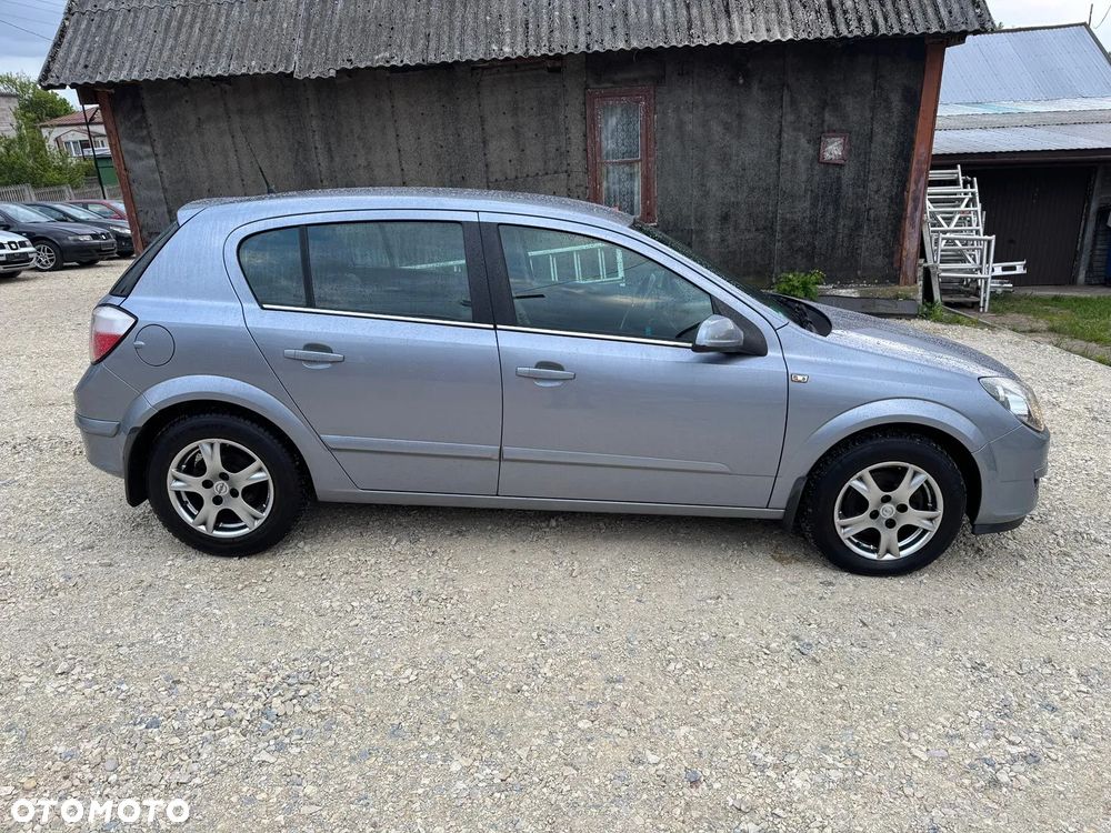 Opel Astra - 4