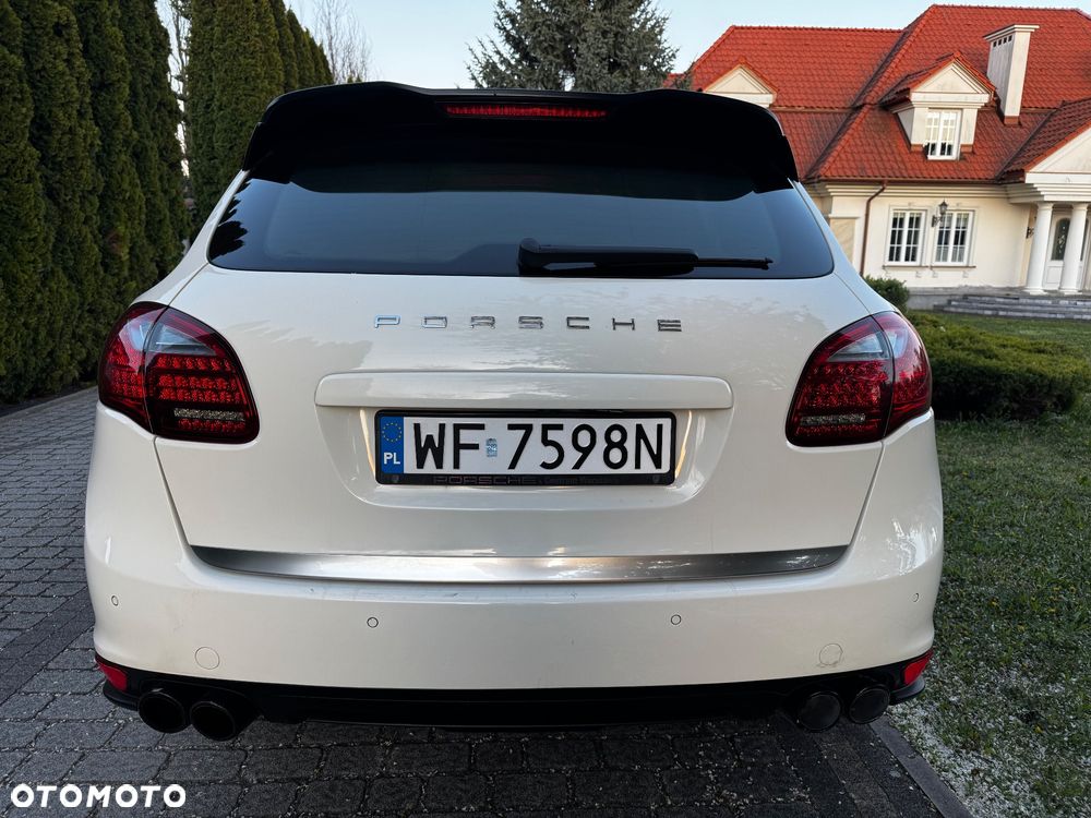 Porsche Cayenne Tiptronic S - 8