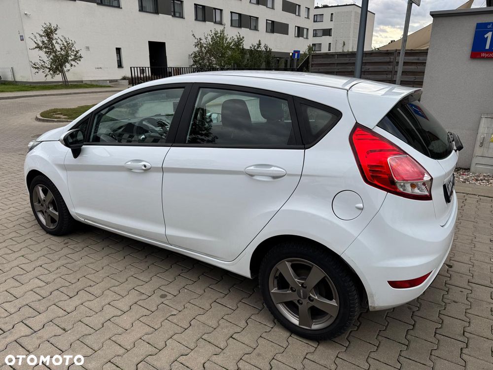Ford Fiesta 2015 photo 4