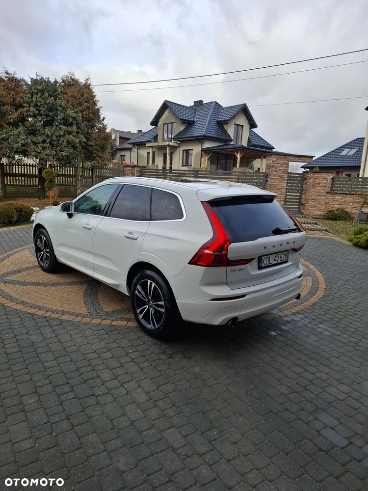 Volvo XC 60 T6 AWD Geartronic Momentum - 5