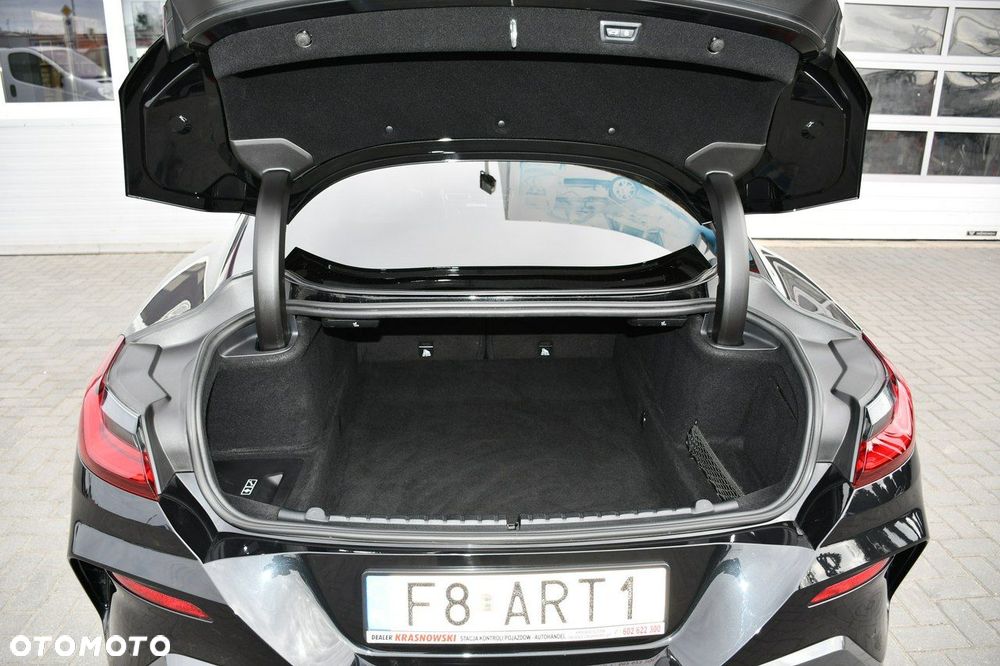 BMW Seria 8 840d xDrive - 38