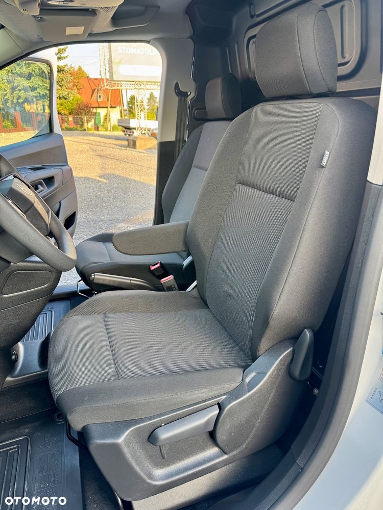 Toyota PROACE city - 23